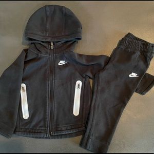 Toddler Nike tech fleece set
